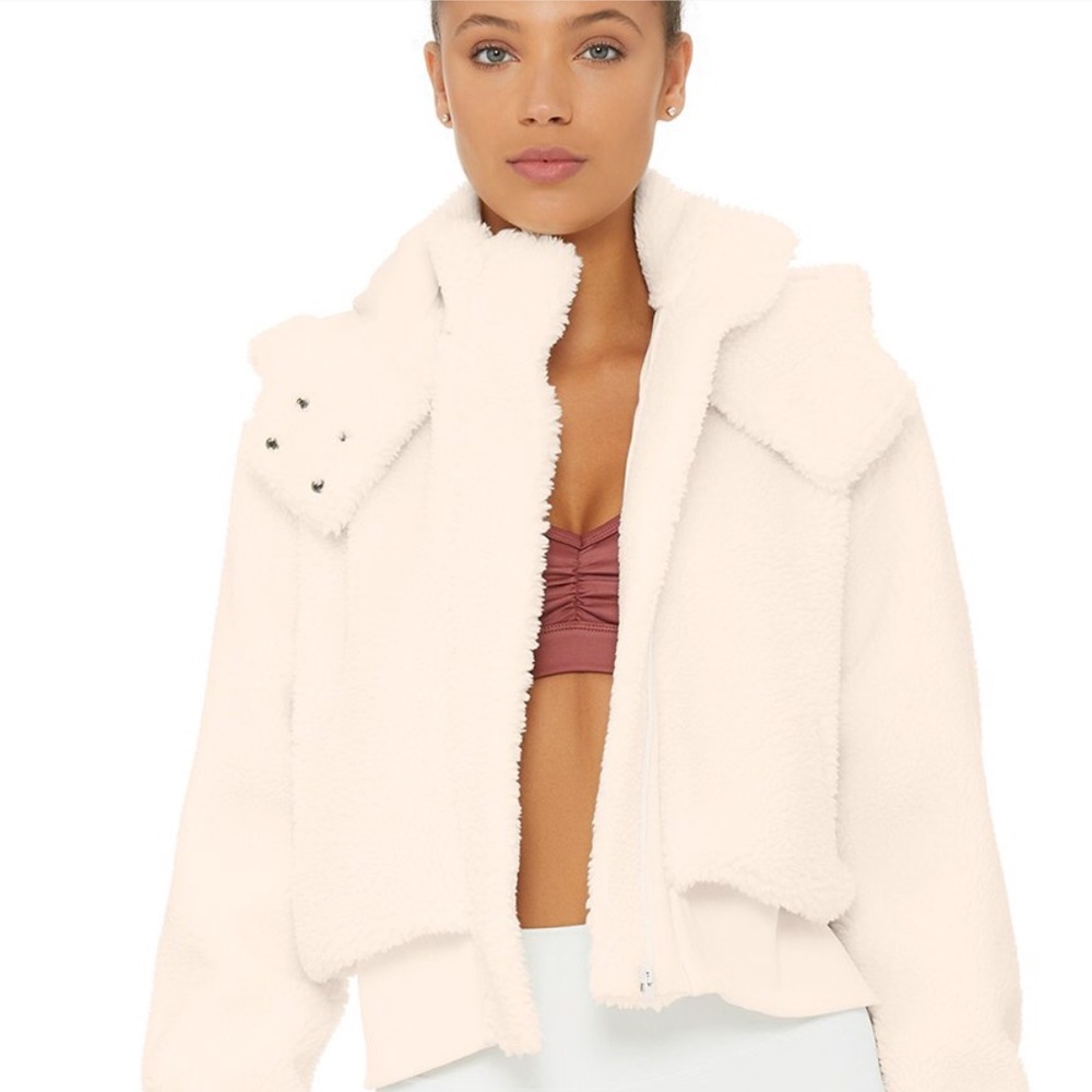 Meet your Posher, Andrea